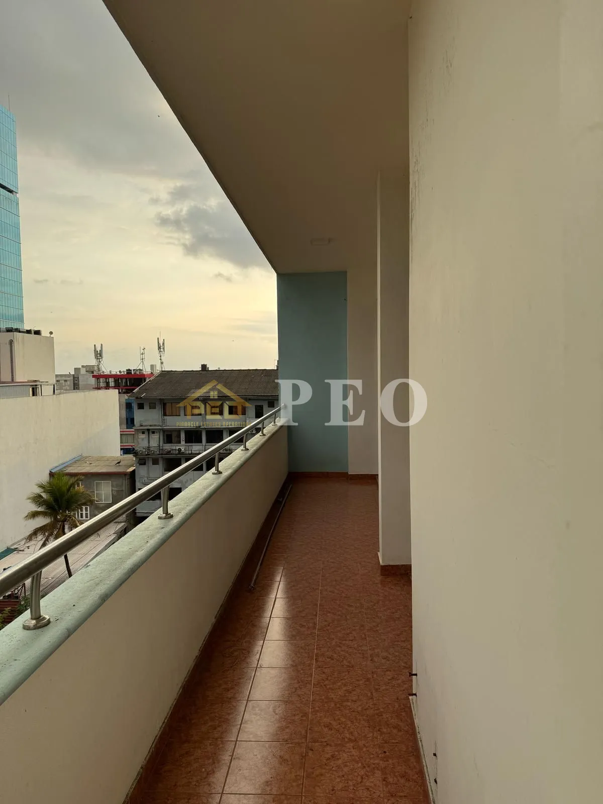 (DA1164) 3BR Apartment for Sale in Kollupitiya - Image 12