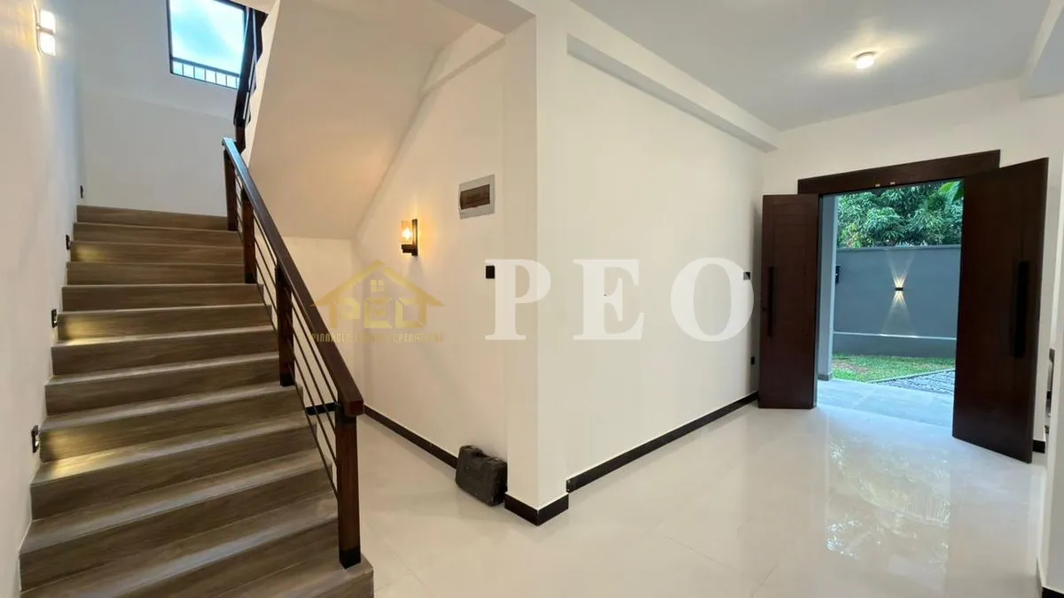 (DH1158) Modern Two Storey House with Rooftop for Sale in Homagama - Image 18