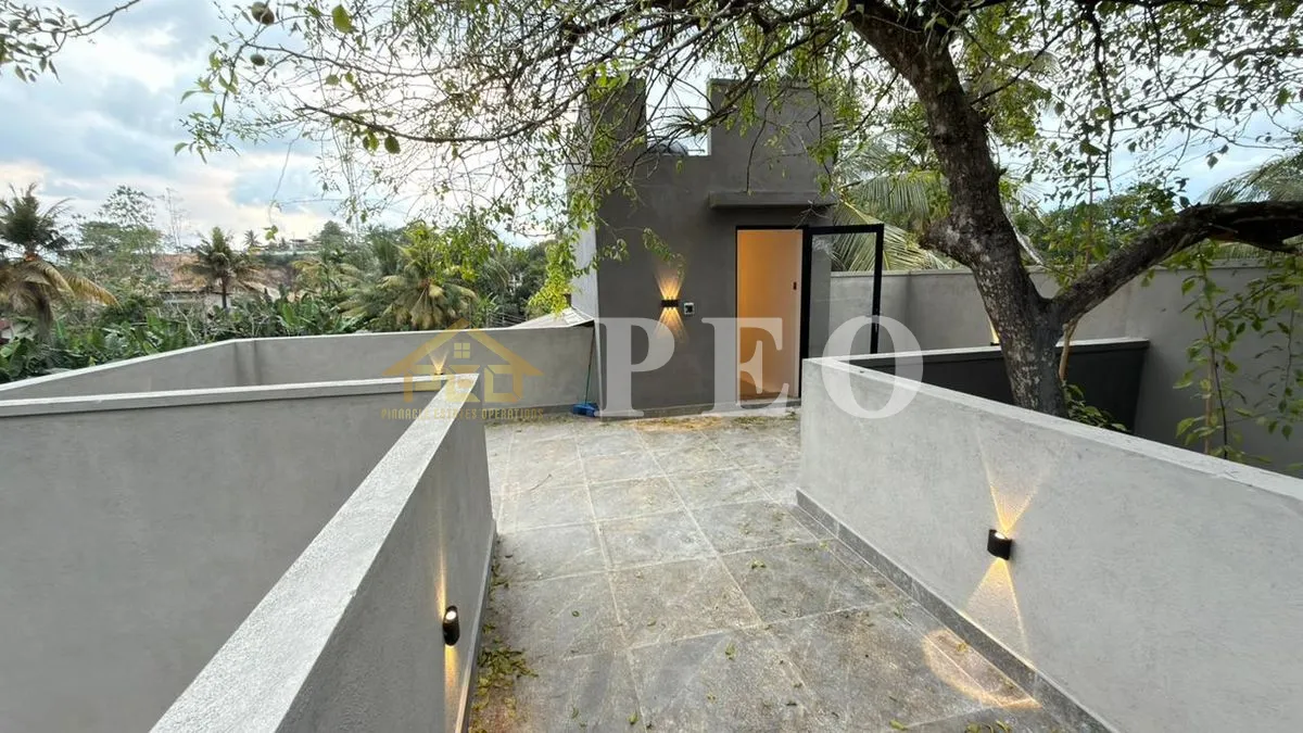 (DH1158) Modern Two Storey House with Rooftop for Sale in Homagama - Image 7