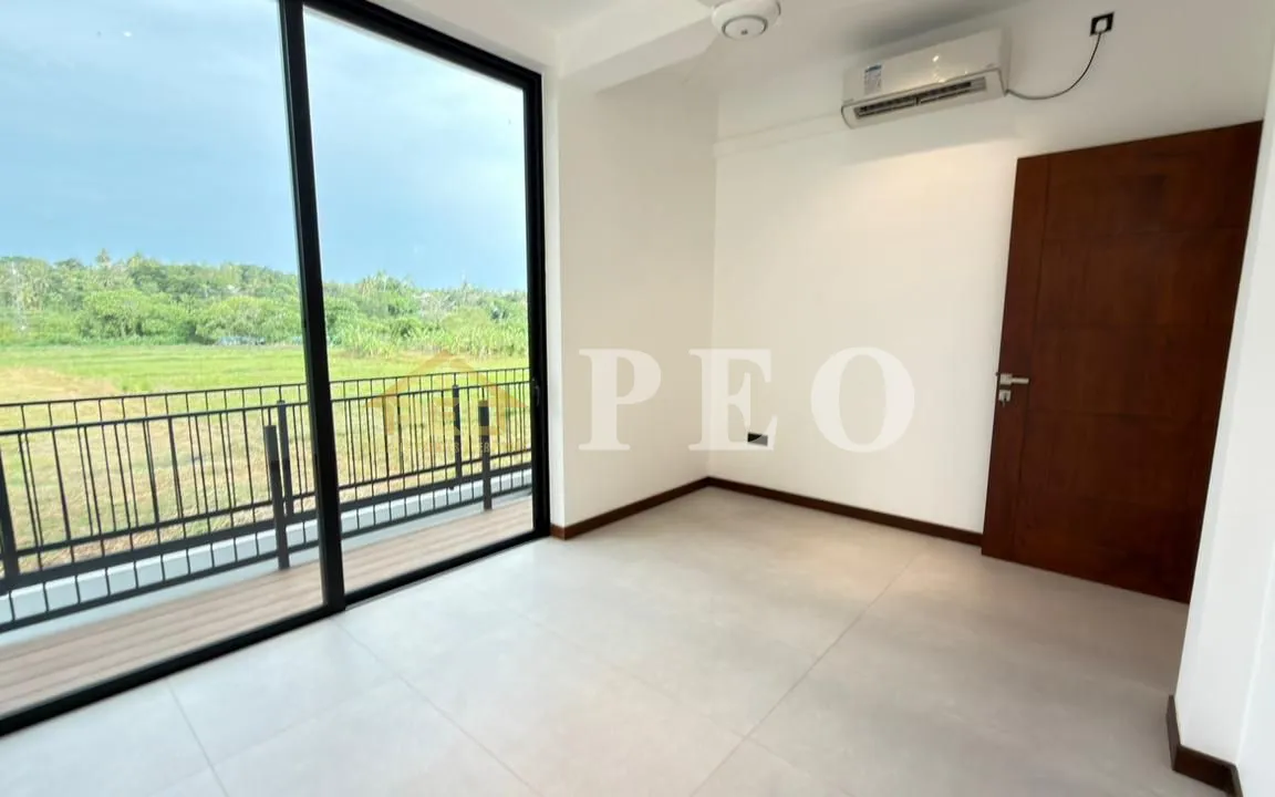 Brand New Three Storey luxury House viwing Paddy Field Locaketd In Prime Aurura (DH1166) - Image 7