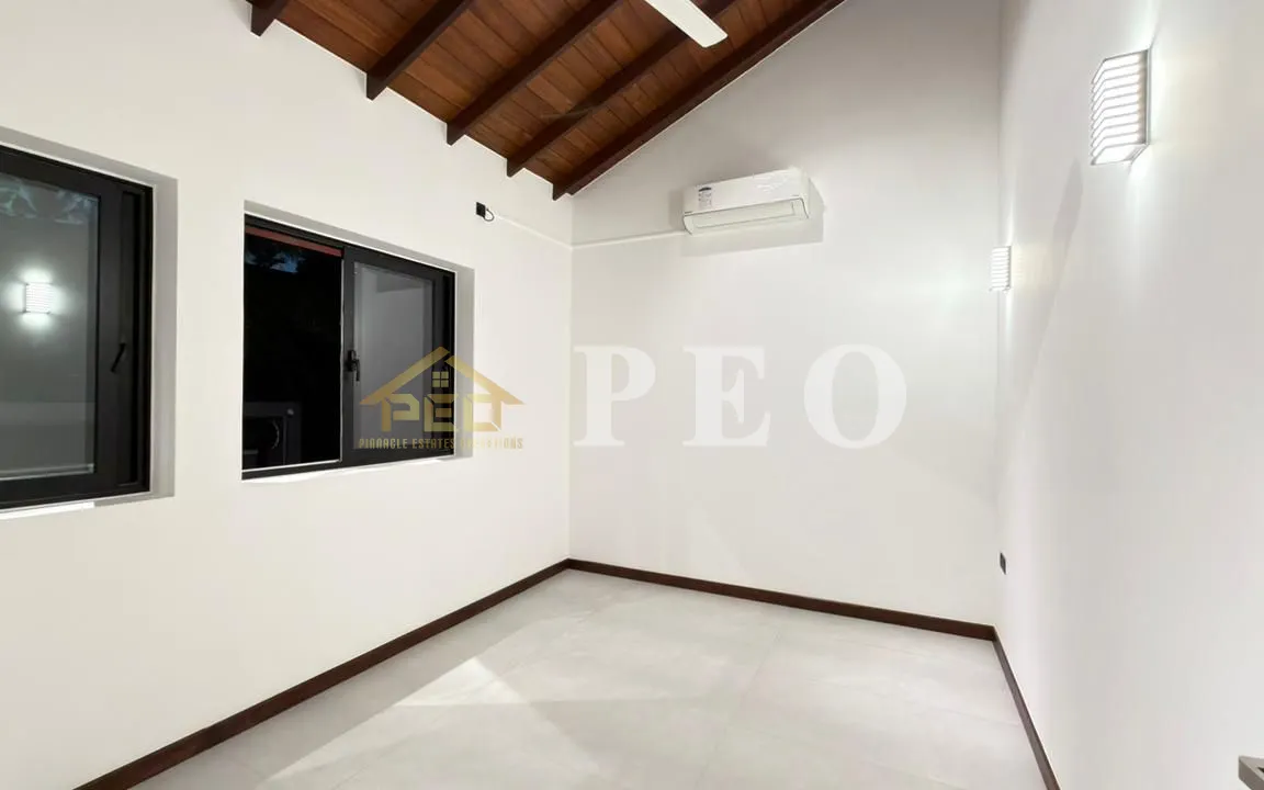 Brand New Three Storey luxury House viwing Paddy Field Locaketd In Prime Aurura (DH1166) - Image 11